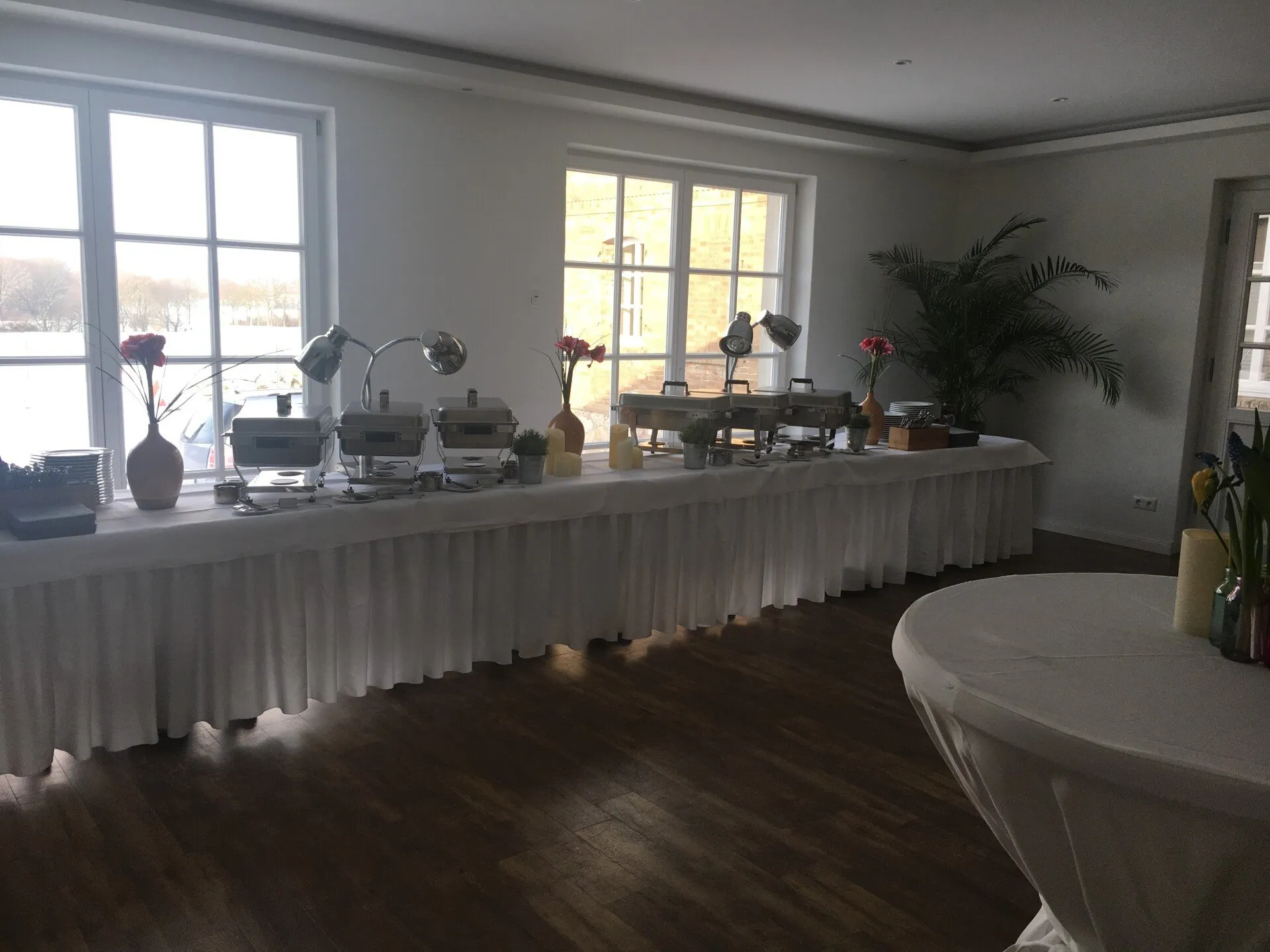 Symbolbild: Blick auf ein Buffet