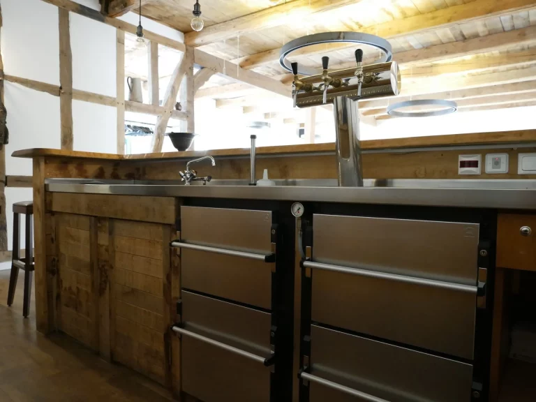 Blick hinter die Theke